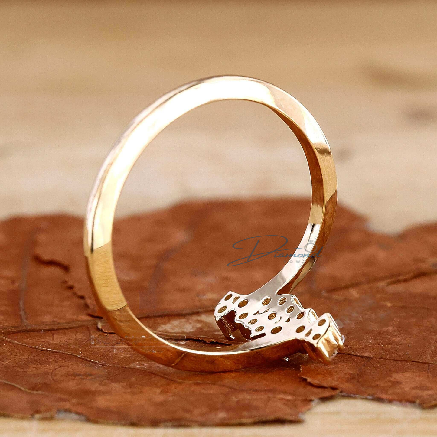 Round Cut Lab Grown Diamond Graduation Gift Ring for Women