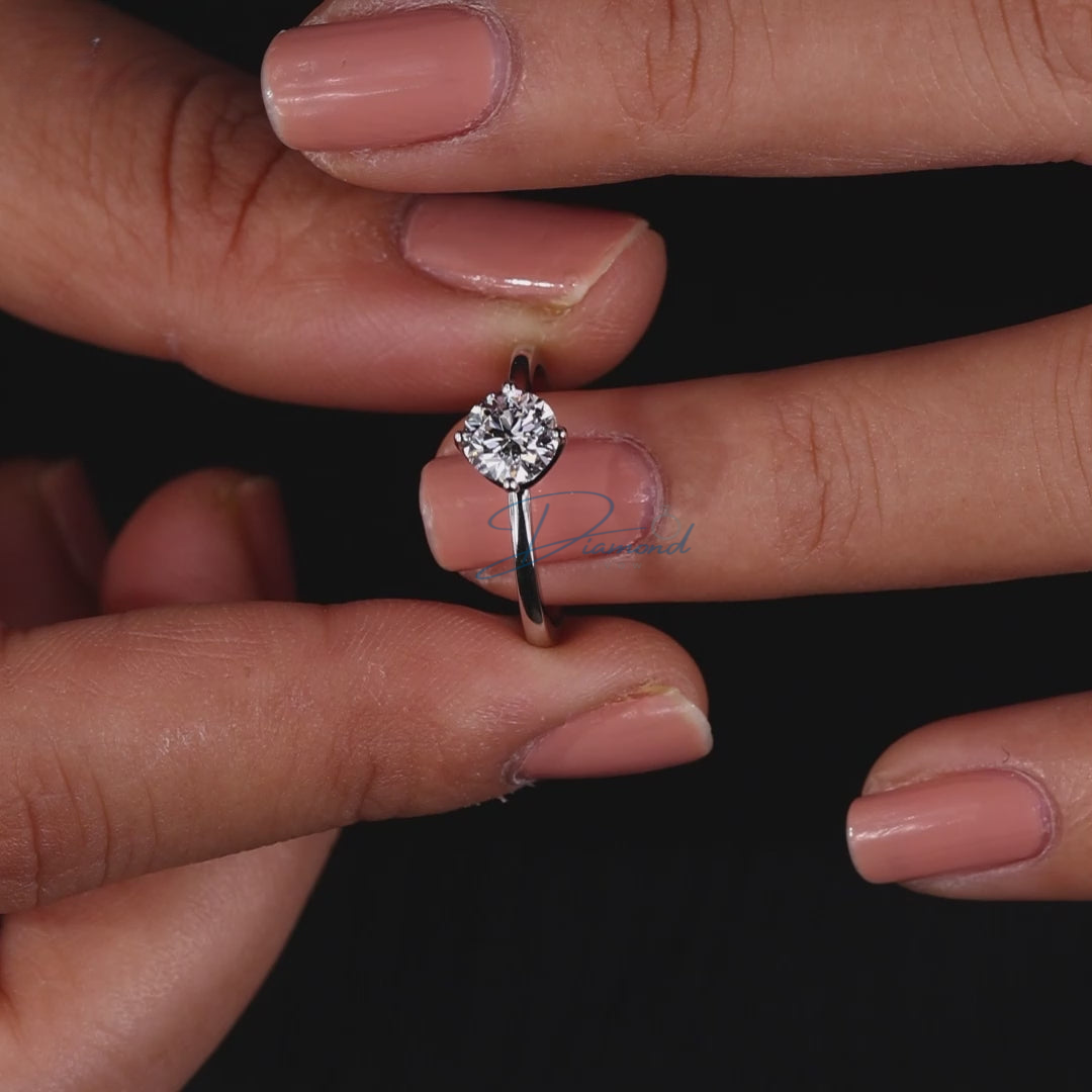 Round Brilliant Cut Diamond Ring - Solitaire Style