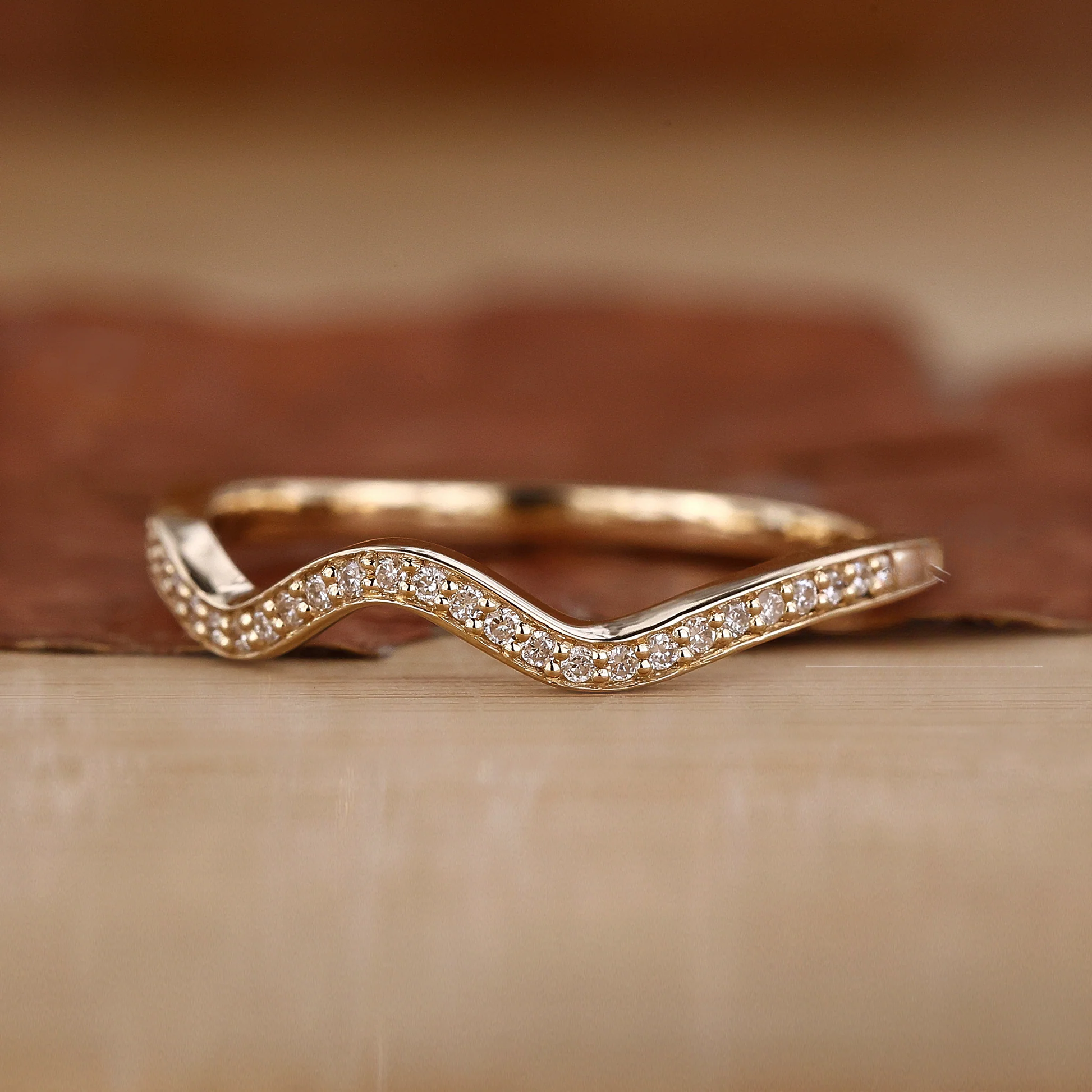 Curved Wedding Band With Round Diamonds