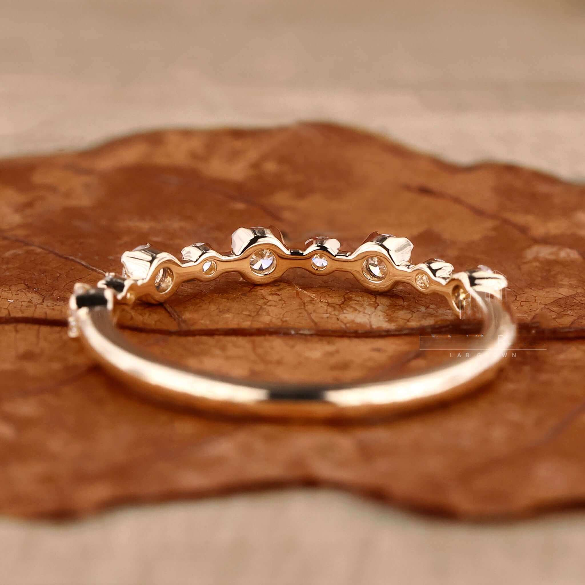 Round Lab-Grown Diamond Wedding Band – Floating Bubble Eternity Ring for Women