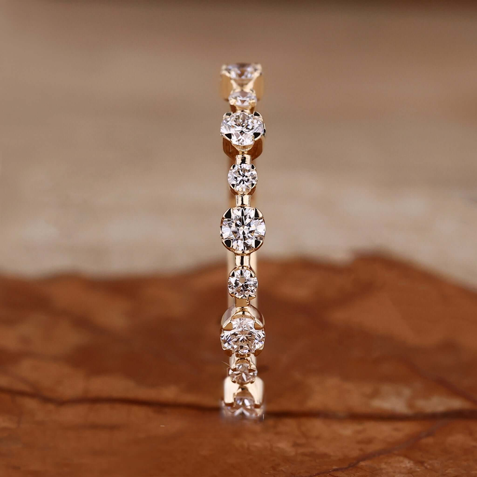 Round Lab-Grown Diamond Wedding Band – Floating Bubble Eternity Ring for Women