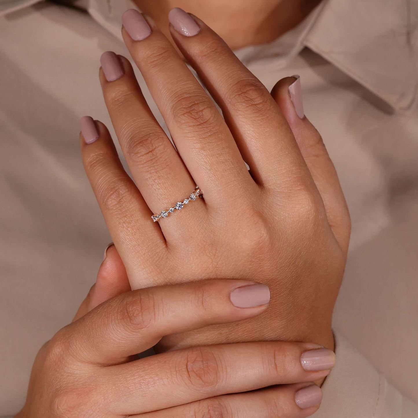 Round Lab-Grown Diamond Wedding Band – Floating Bubble Eternity Ring for Women