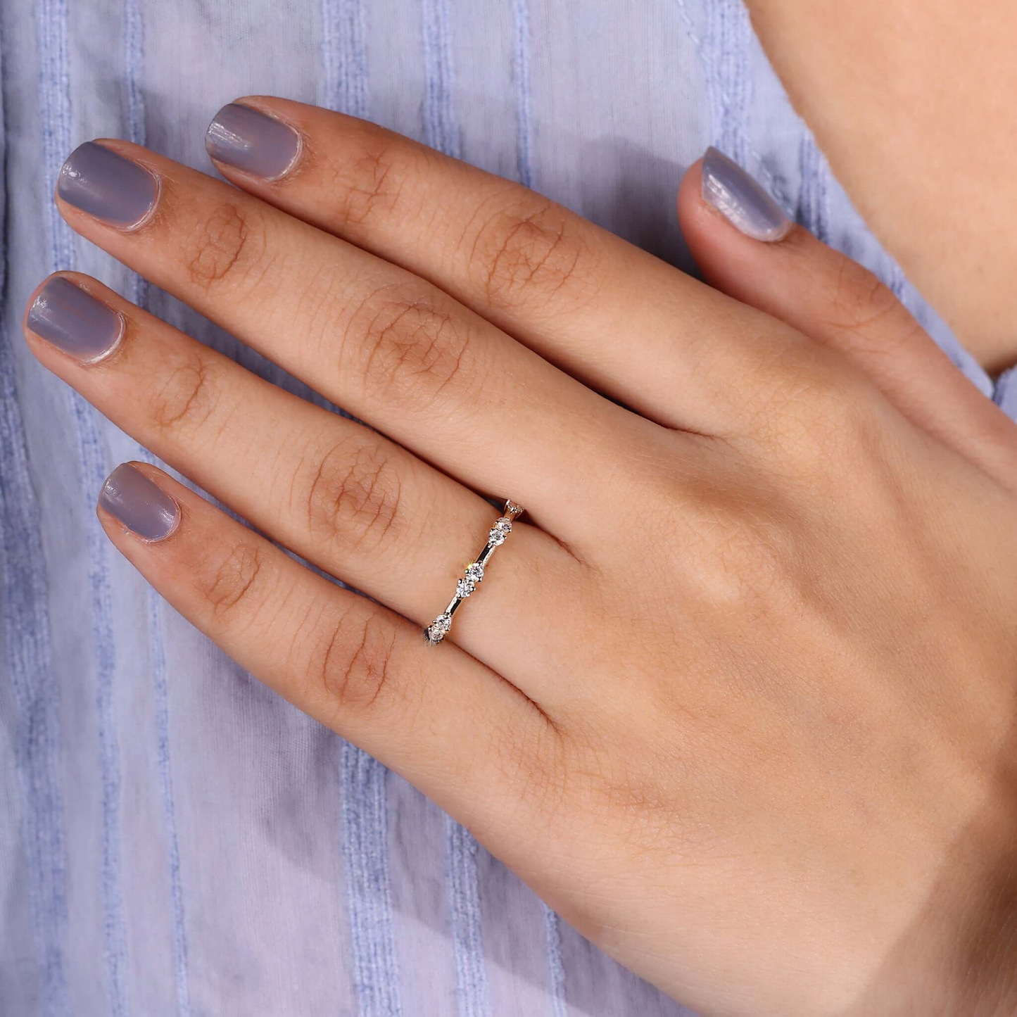 Round Brilliant Cut Floating Bubble Diamond Wedding Band