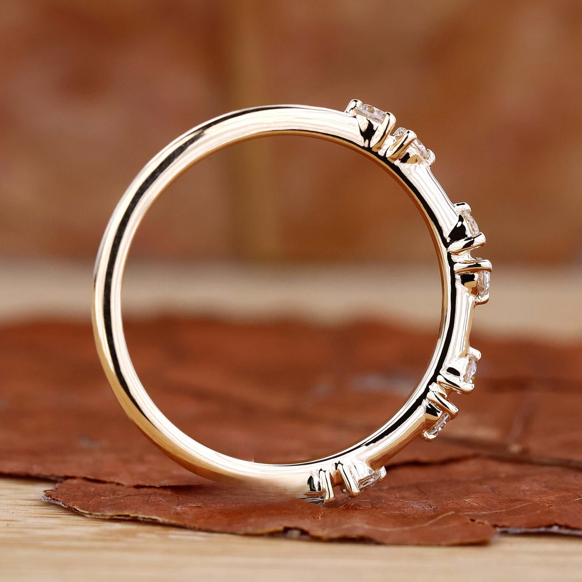 Round Brilliant Cut Floating Bubble Diamond Wedding Band