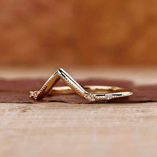 Curved Wedding Band Yellow Gold