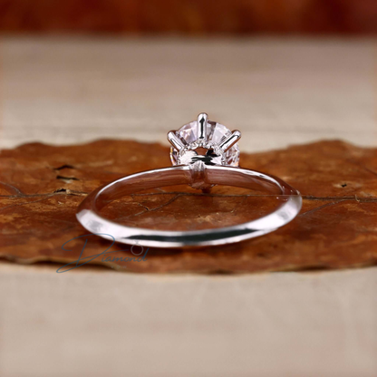 0.50 to 3.0 CT Round Brilliant Cut Lab Grown Diamond Ring