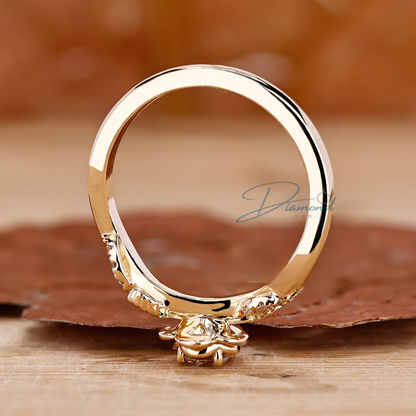 Round Diamond Engagement Ring with a Touch of Nature's Beauty