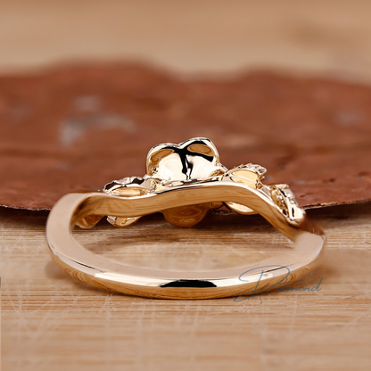 Round Diamond Engagement Ring with a Touch of Nature's Beauty