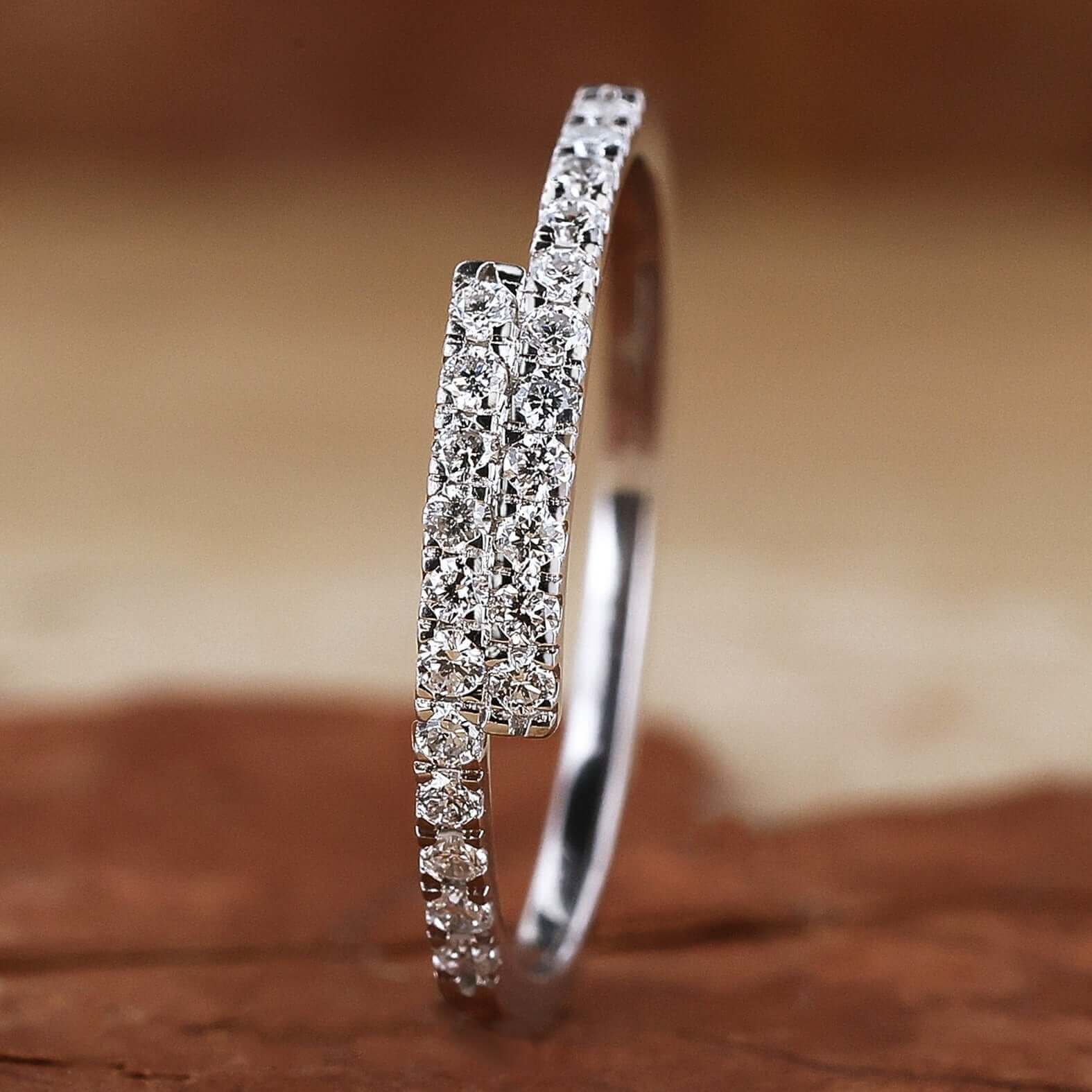 Round Lab Grown Diamond Bypass Setting Minimalist Wedding Band